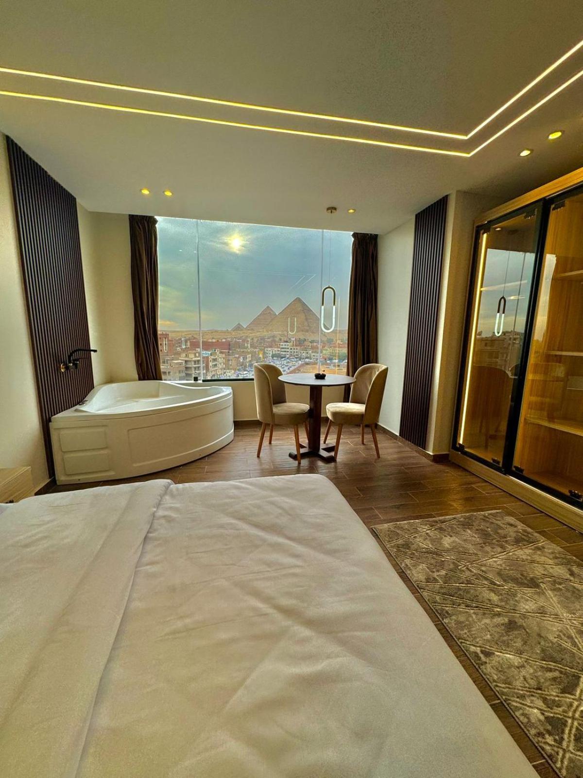 Rotana Pyramids View Vandrerhjem Nazlet el-Sîsi Eksteriør bilde